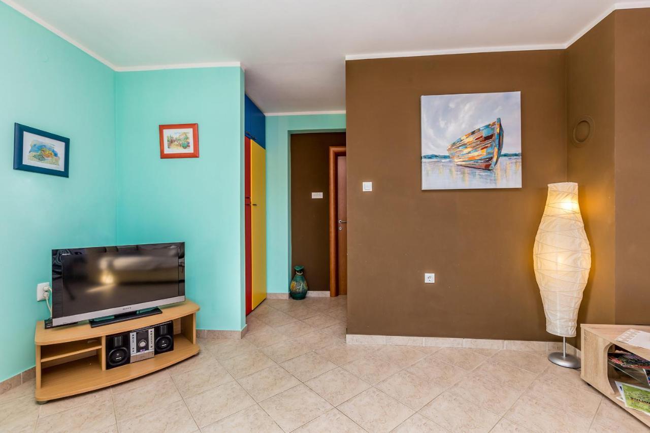 Appartamento Sunfun Čižići Esterno foto